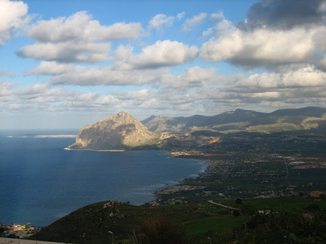 The view from Erice, Sicily  |  Sicilia Selvaggia, Wild Sicily  on *sparklingly  |  http://sparklingly.blogspot.com