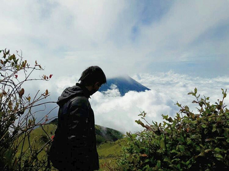 Cerita Mistis Pendakian Merbabu via Suwanting - VIApendaki