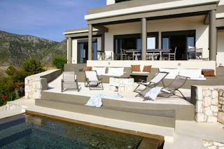 Modern Outdoor Furniture