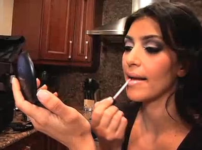  Kardashian  Makeup Tutorial on Get Kim Kardashian Smokey Eyes Look With Celebrity Makeup Artist