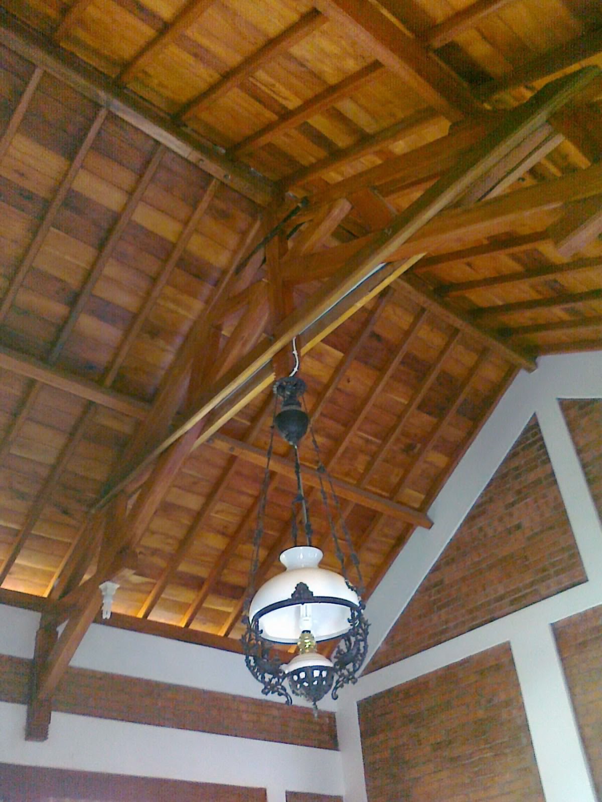 Tips memilih kayu untuk krangka atap  rumah UD AURELIA 