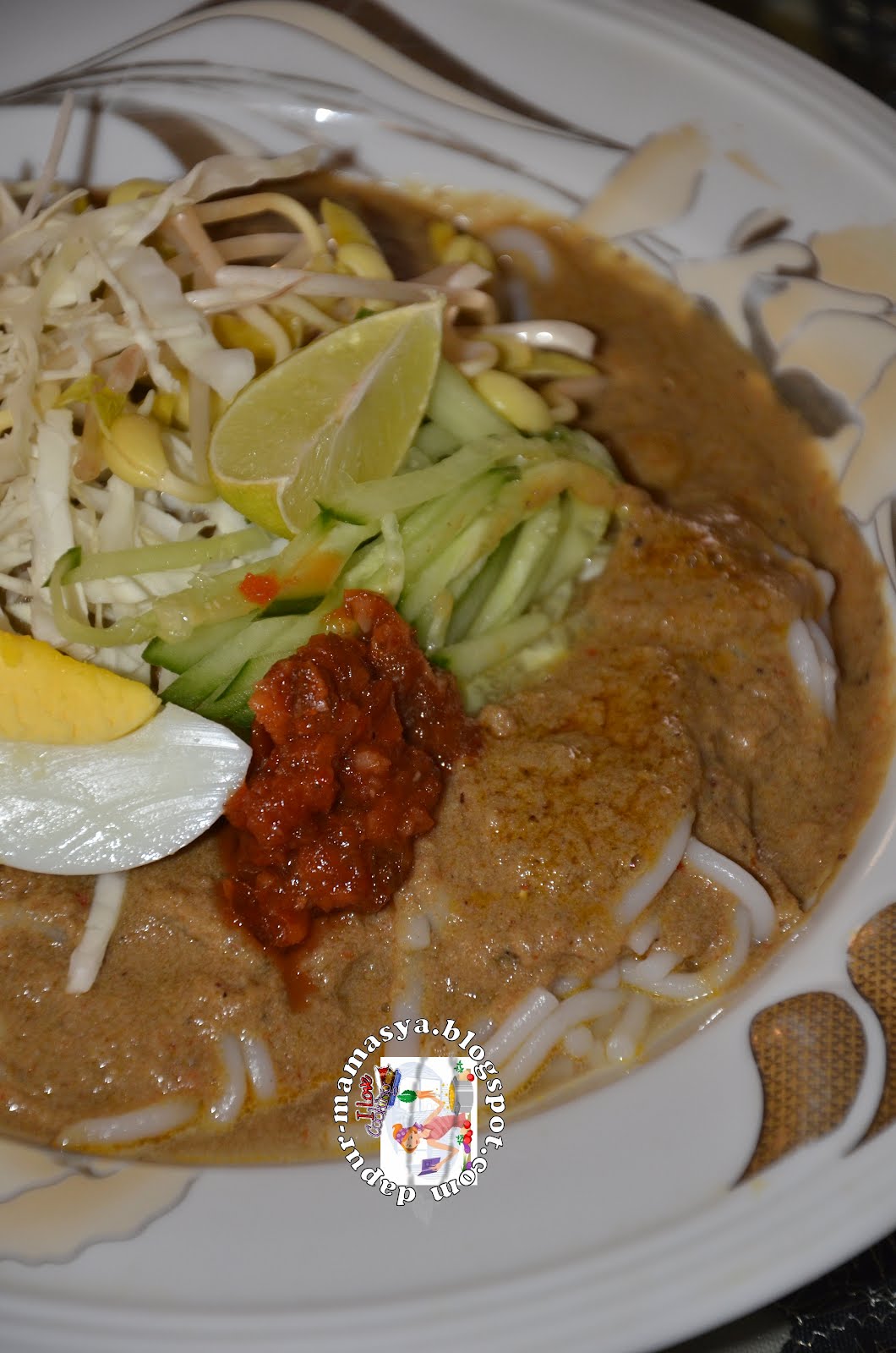 Dapur Mamasya: Laksa Ganu Kuah Merah