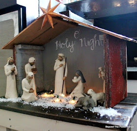 Nativity, Willow Tree, Stable, barn, fake snow, creche, https://goo.gl/xwgamA