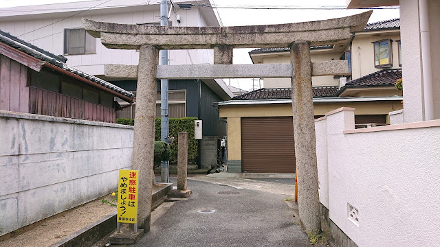 櫟本神社(堺市美原区)