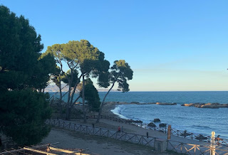 Playa solitaria en Catalunya