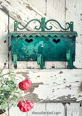 decorating,vintage style,farmhouse style,thrifted,colorful home,diy decorating,up-cycling,spring,re-purposing,DIY,painting,vintage,tutorial,re-purposed,faux rusty metal paint finish,paint tricks,faux finish,faux rust paint effects.