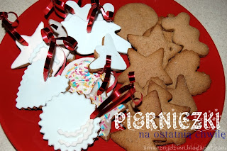 http://smacznydzien.blogspot.com/2013/12/pierniczki-na-ostatnia-chwile-blogmas-23.html