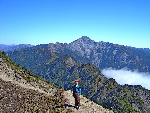 塔關山