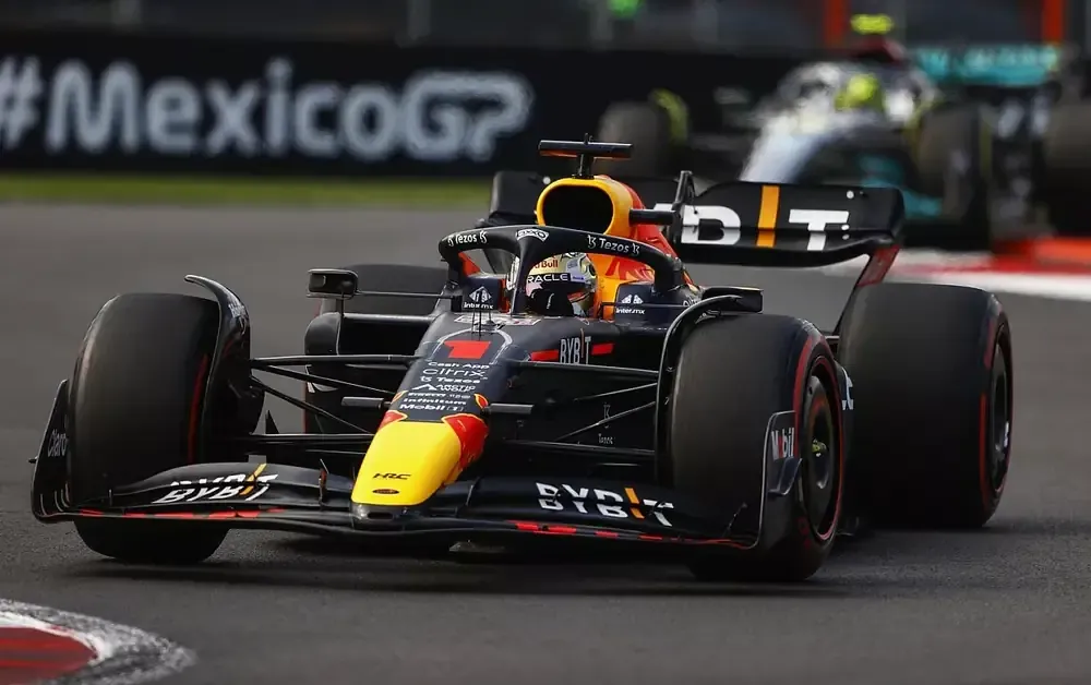 Record vittorie in stagione per Verstappen