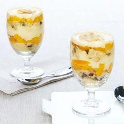 Pavê de panetone e frutas frescas