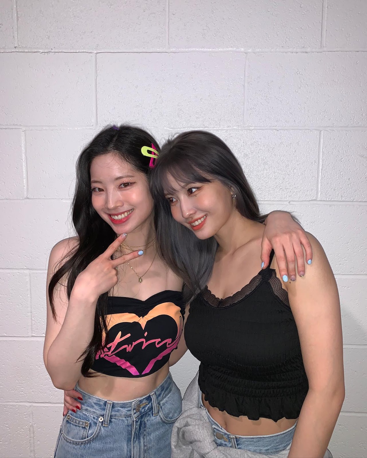 twicetagram_20220528_26.jpg