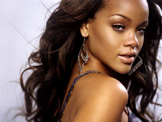 Wallpapers - Fondos de Pantalla - Rihanna