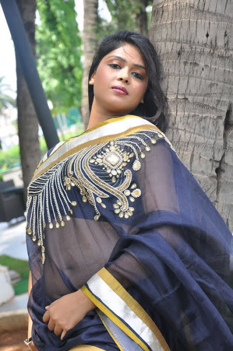 model deepa new saree latest photos