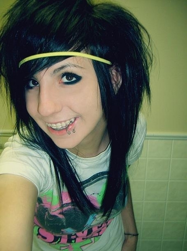 Emo Hairstyles For Girls With Medium. Emo Hairstyles For Girls.D