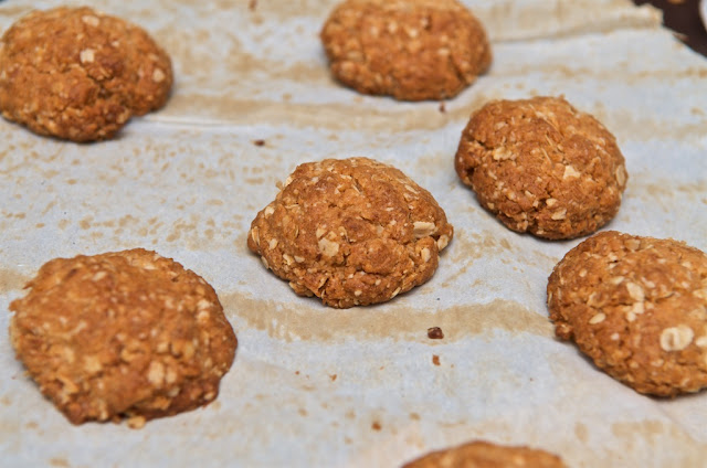 ANZAC biscuits - Dessert - Food - Biscuits - Coconut - Oat - Avoine - Golden Syrup - Australia - New-Zealand - Cooking - Cook - Cuisine