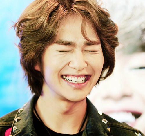 SHINee Onew big grin