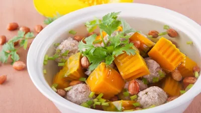 Món ngon | Canh bí đỏ nấu mộc