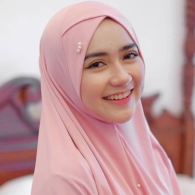 Beautiful Dp In Hijab