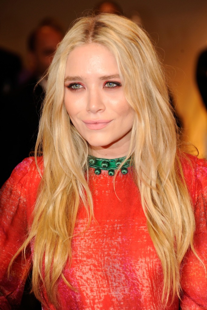 olsen twins 2011. Thursday- Olsen Twins