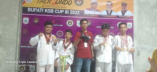 Santri SMPIT Insan Kamil Gondol 17 Medali Pada Kejuaraan Taekwondo Bupati KSB Cup 2022