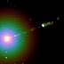 Astronomos averiguan las causas del aparente desplazamiento de un agujero negro supermasivo