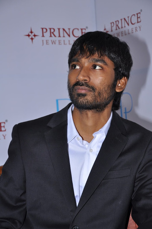 Dhanush amp Aishwarya Dhanush Launches Prince Jewellery Platinum Collections film pics