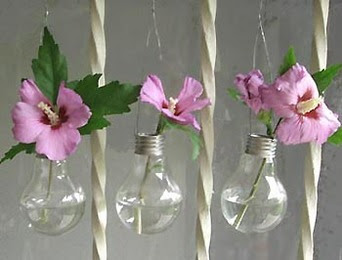 What You Can Do With Old Light Bulbs (30) 24