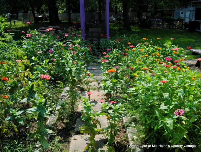 Summer Garden Harvest With Recipes at Miz Helen's Country Cottage