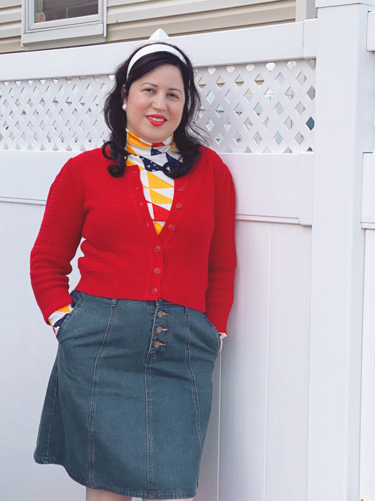 A Vintage Nerd, Retro Fashion Blog, 1970's Vintage, Retrolicious Red Cardigan, Modcloth Jean Skirt, Plus Size Retro Fashion