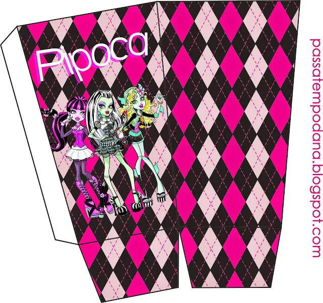 Monster High in Pink Free Printable Party Boxes.