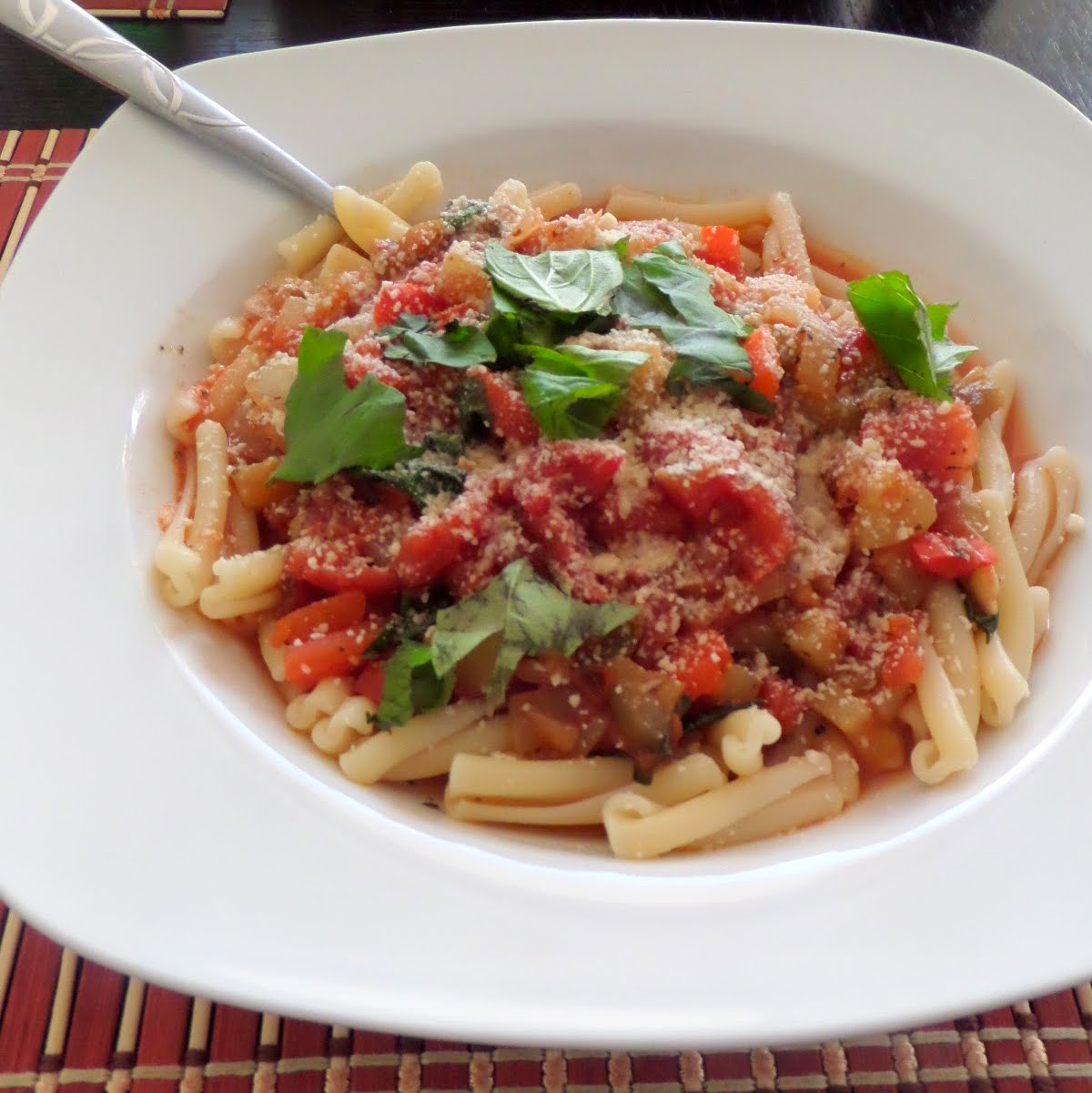 Very Veggie Pasta | Joybee, What's for Dinner?