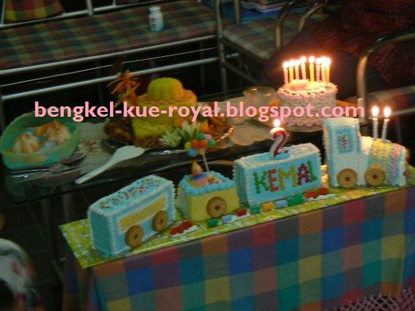 Kue Ulang Tahun Kereta Api Mini : Keenancakery Instagram Posts Gramho Com : Tanpa adanya kue ...