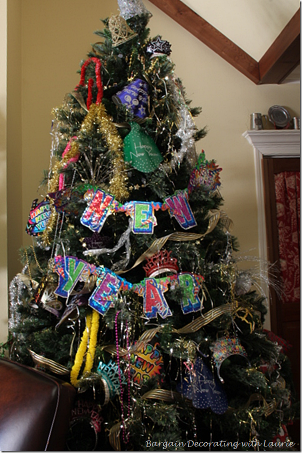 New Year Tree Right