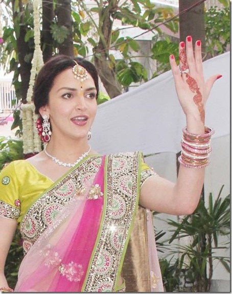 Esha_Deol_s_engagement_ceremony_with_Bharat_Takhtani50