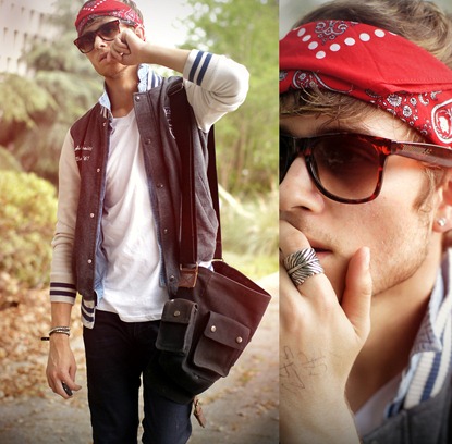 1235443_redbandana