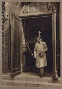 hitler-in-church.jpg.w300h433