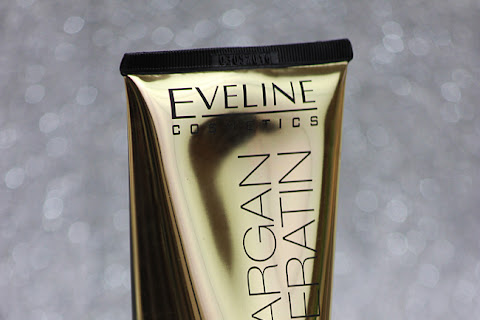 Arganowa odżywka Eveline 8w1 na porowatych włosach - recenzja - czytaj dalej »