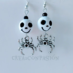 Pendientes-calaveras-araña-para-halloween-diy