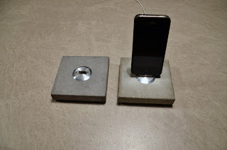 iPhone Dock Beton Cire