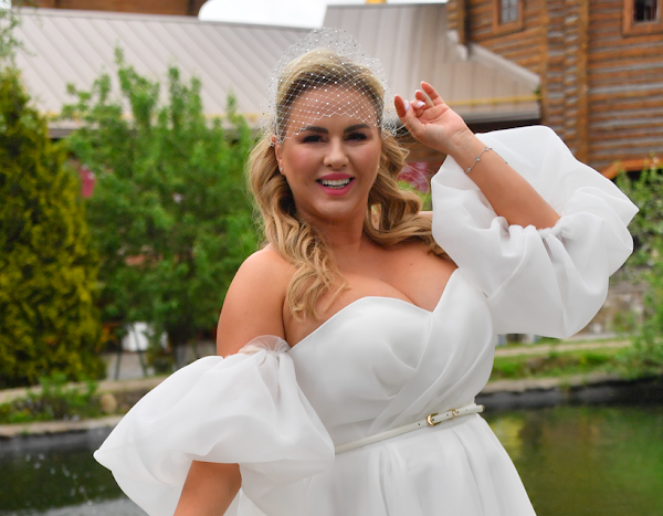 Russian%20singer%20Anna%20Semenovich%20Hot%20Pictures%20%281%29.png