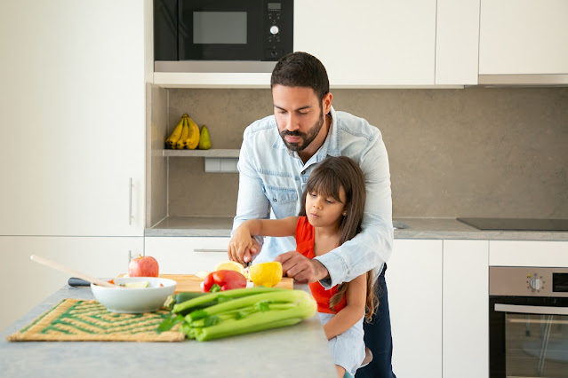 VIDA: La cocina es ideal para enseñar valores a los niños.