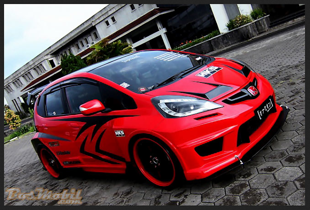 Foto Modifikasi Mobil Honda Jazz Ceper Abis 