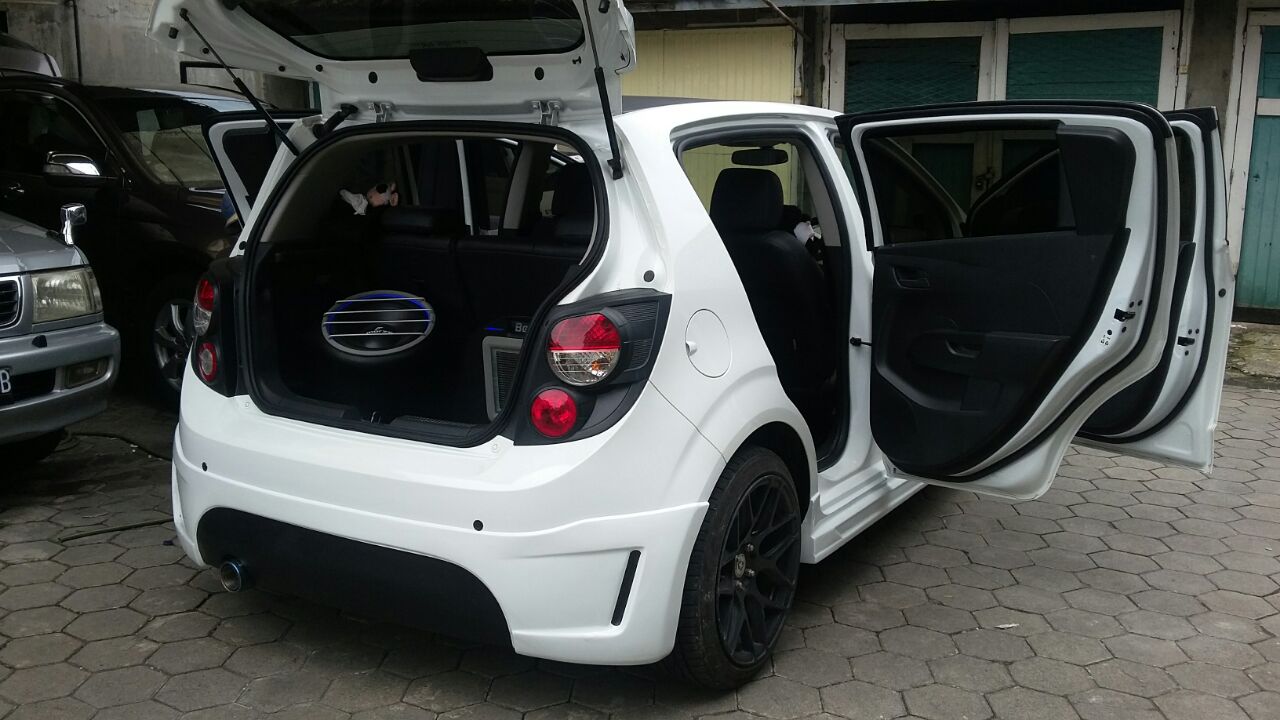 AUTO MOBIL PRO MODIF MALANG BODYKIT CHEVROLET AVEO