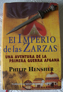 Portada del libro El imperio de las zarzas, de Philip Hensher