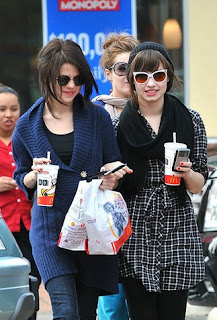 selena gomez with demi lovato
