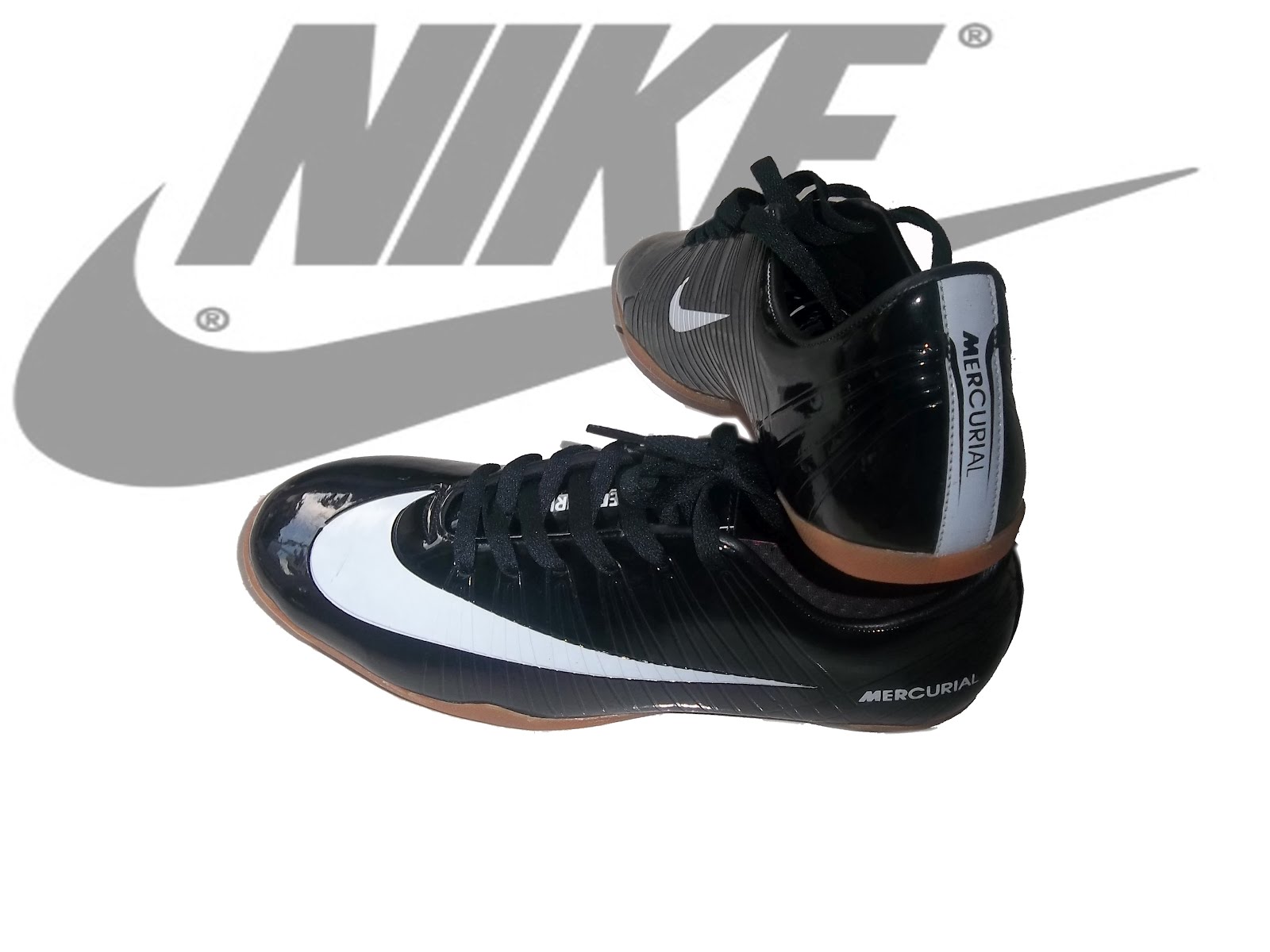 Jual sepatu futsal online: model sepatu nike terbaru 2012