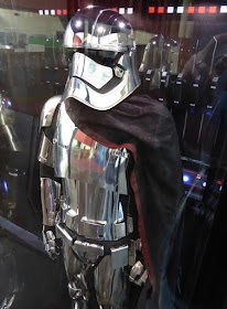 Star Wars Last Jedi Captain Phasma armour