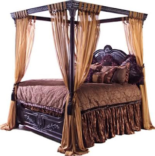Canopy  Curtains Valance on Antique Furniture And Canopy Bed  Canopy Bed Curtains