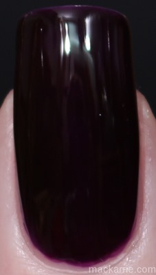 c_BlackStallionNailLacquerMAC3