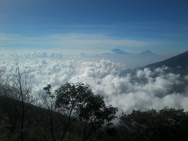 Indahnya pemandangan dari pos 4